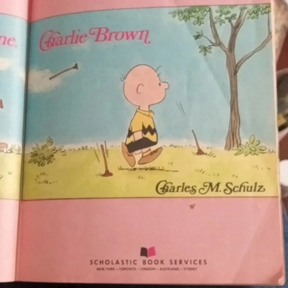 Be My Valentine Charlie Brown by Charles m. Schulz - Picture 5 of 11